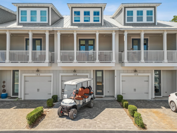 Luxury 5-Bedroom Vacation Townhome in Seagrove Beach - Golf Cart included